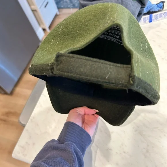 KANGOL 100% Wool Adjustable Hat two toned green - Picture 6 of 6